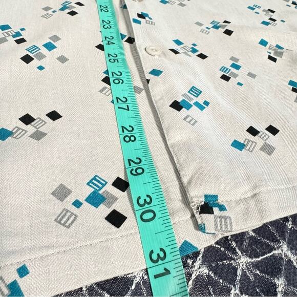 Men’s Silk Vintage Medium Button up shirt. - Picture 6 of 10